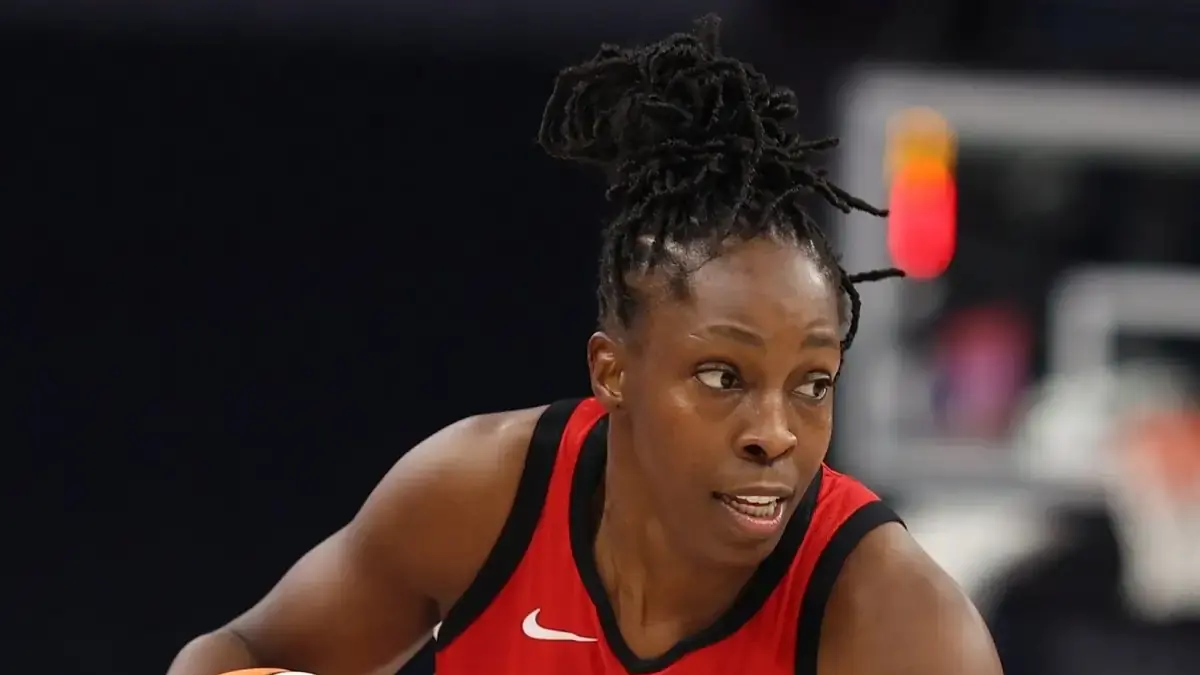 Chelsea Gray of the Las Vegas Aces dribbling against the Minnesota Lynx