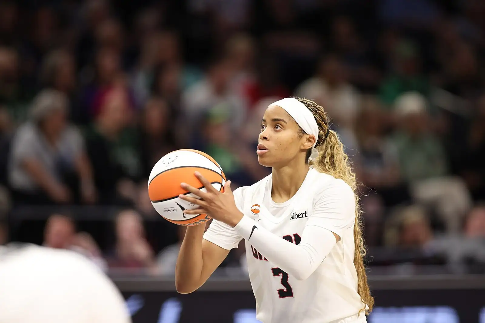 Jordin Canada of the Atlanta Dream at the free throw line